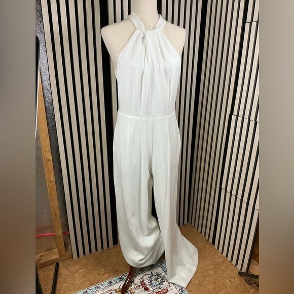 julia jordan Pants - Julia Jordan Halter Neck White Jumpsuit, Sz 8
